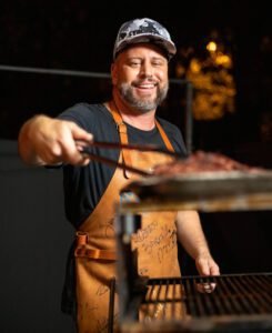 Procurando um churrasqueiro em Campinas para seu evento? Conheça a paixão e a técnica de Ramalho Experience, especialista em American BBQ. Contate-nos!
